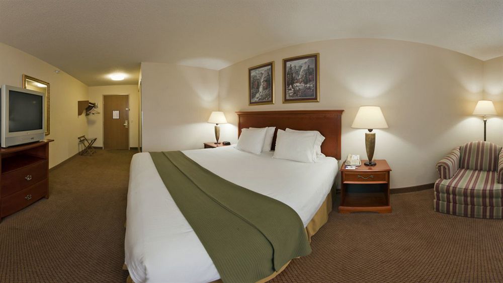 Holiday Inn Express Adrian By Ihg Kültér fotó